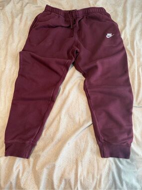Nike mensBurgundy Fleece Joggers